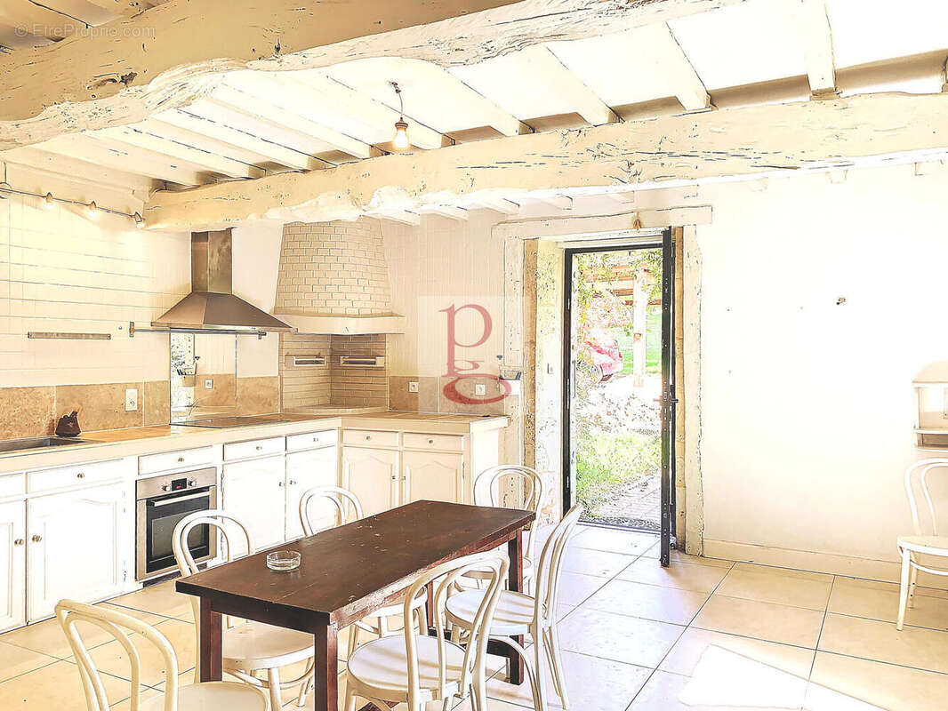 photo49a8d08a60aa08689832754a3f70adc7 - Maison à CASTERA-VERDUZAN