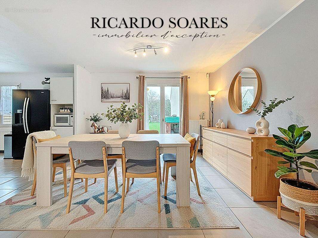 Maison à CHEVRIERES