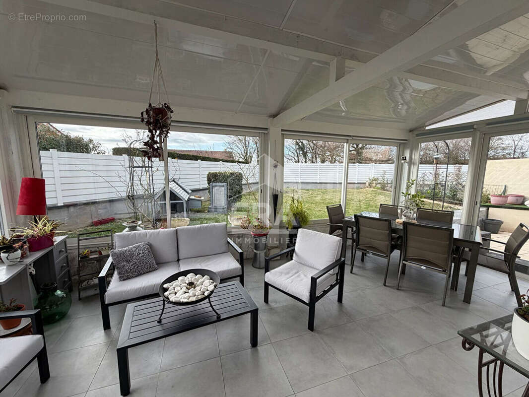 Maison à VILLEFONTAINE