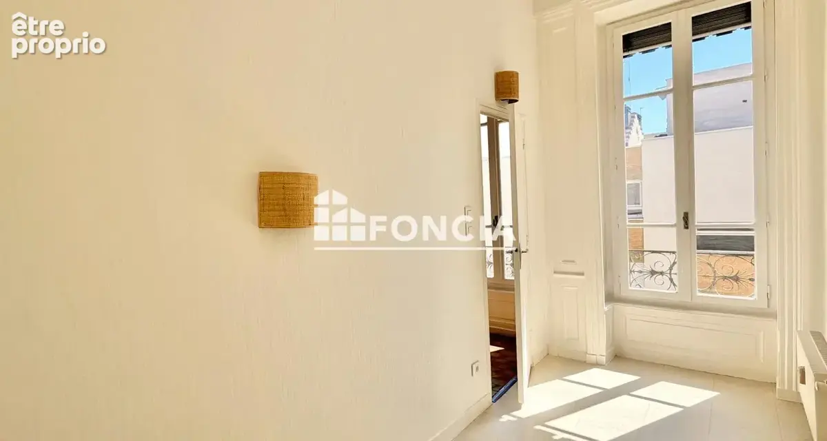Exclusivité Lyon 6 - T3 avec 1 chambre et 1 bureau - photo 4