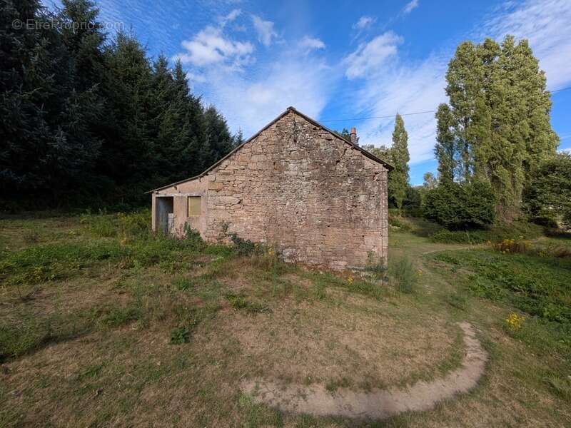 Maison à SEGLIEN