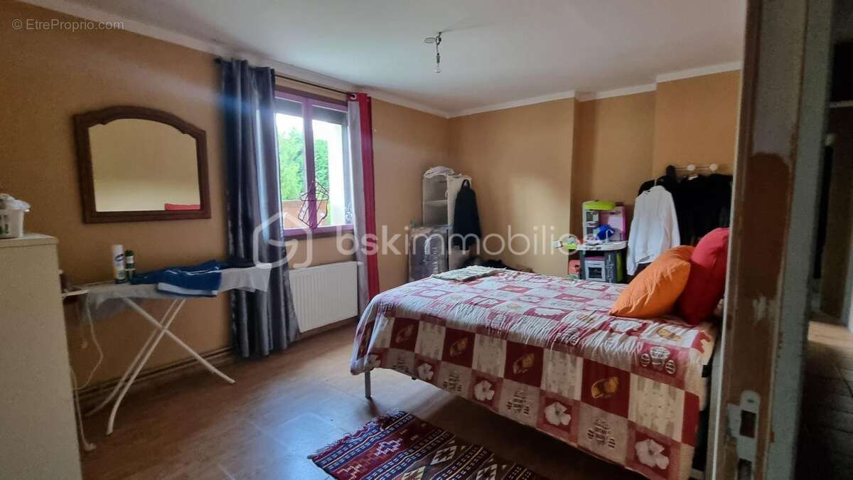  EXCLUSIVITÉ – Plain-Pied individuel de 140 m² sur 1 319 m² de terrain – Performance B & Énorme potentiel ! - photo 16