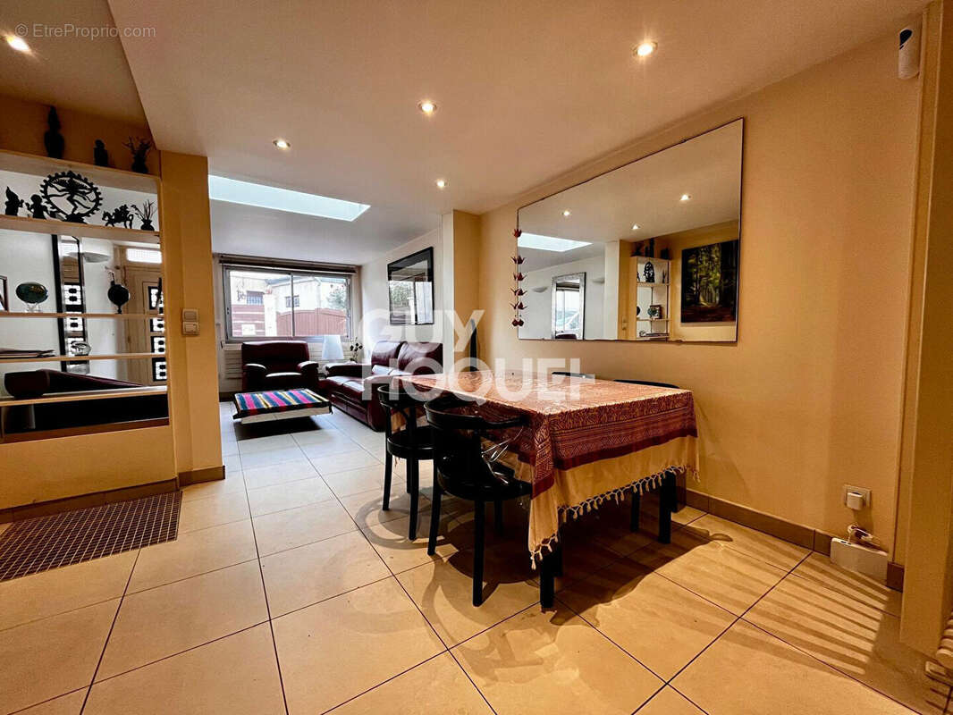 Maison individuelle avec terrasse - Quartier recherché de Malakoff - photo 4