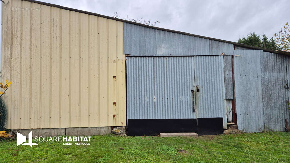 Maison à SAINT-MACAIRE-EN-MAUGES