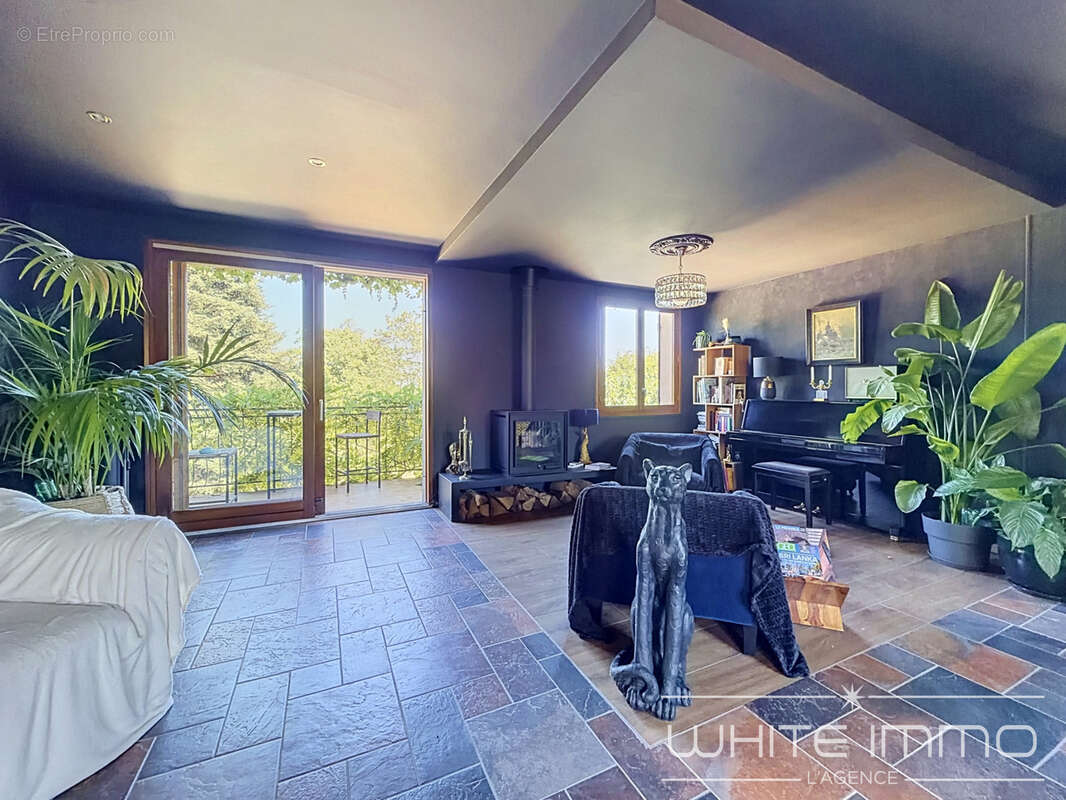 'la source' - vente co-exclusivité, vaugneray, maison 182 m2, 4 chambres, terrain 3300 m2, piscine - photo 9