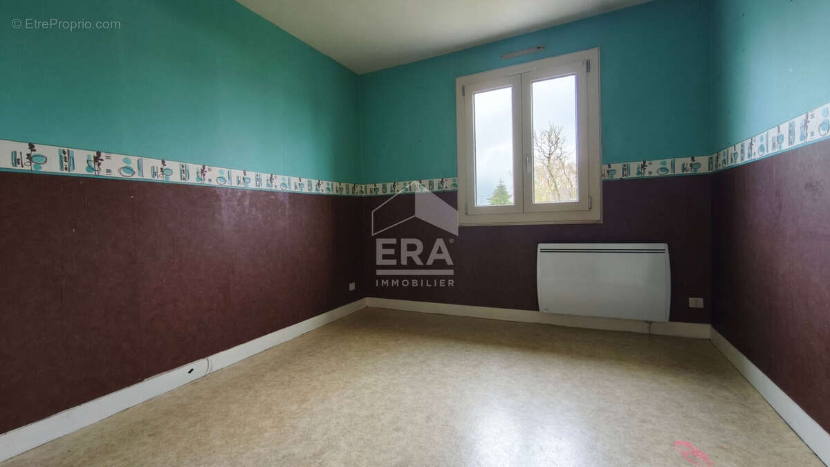 Maison à THIRON-GARDAIS