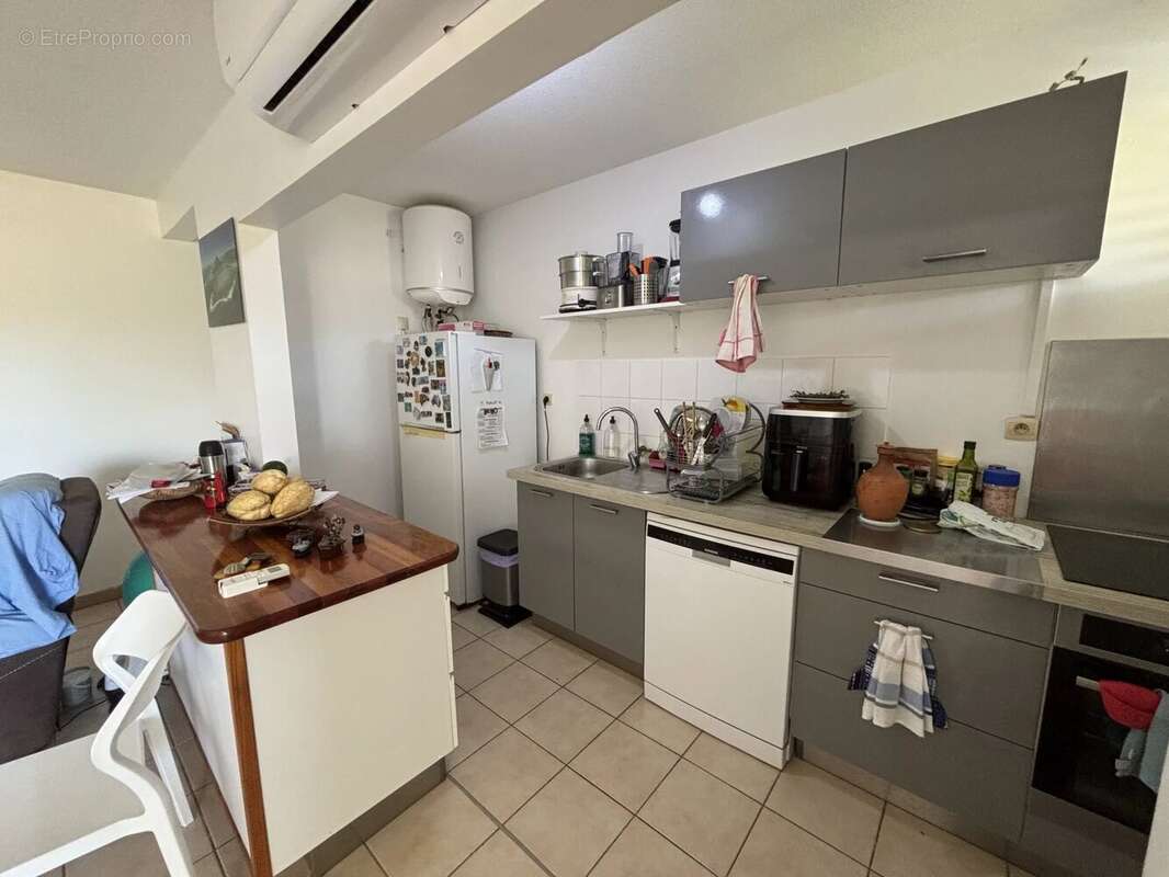 Appartement à SAINTE-LUCE