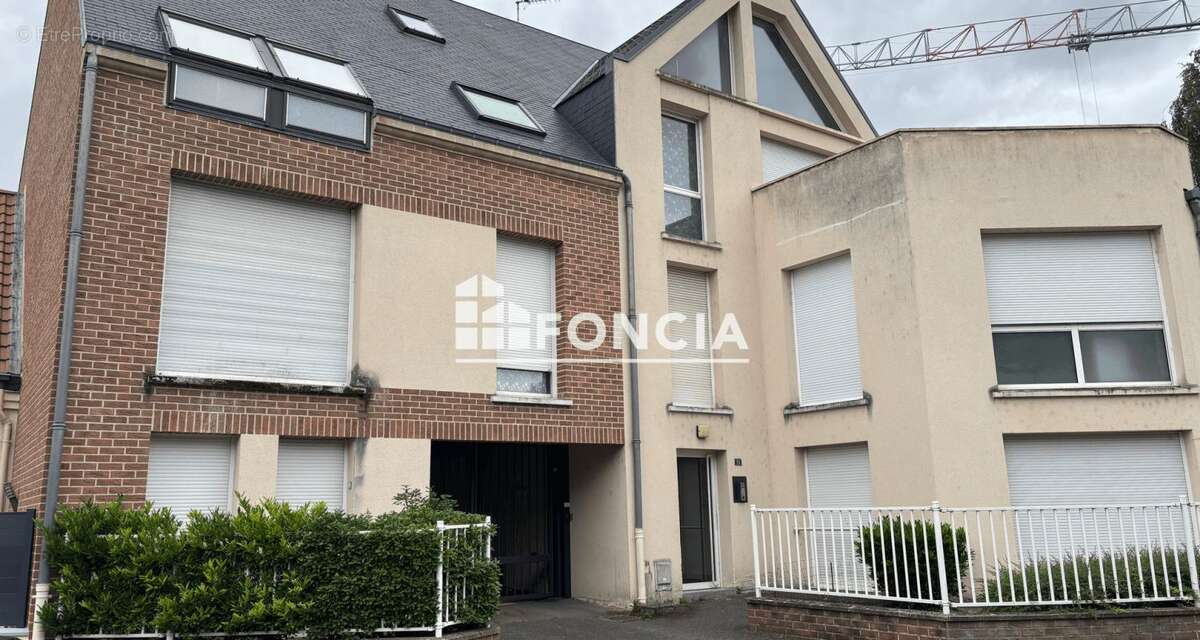 Exclusivite proche  fac citadelle studio bis de 21.30 loi carrez soit 26.64 au sol avec coin nuit - photo 12