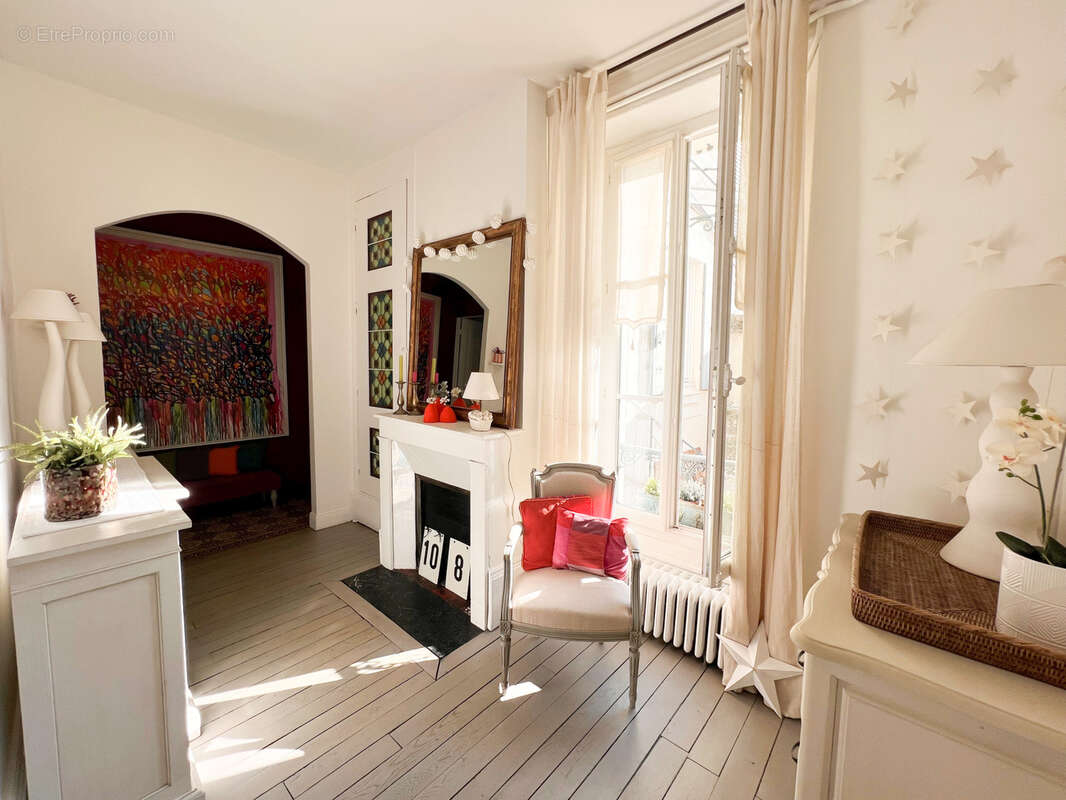 Maison à FONTAINEBLEAU