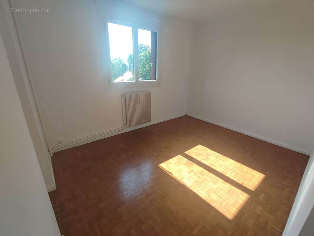 Appartement 65 m² à Orleans  - photo 6
