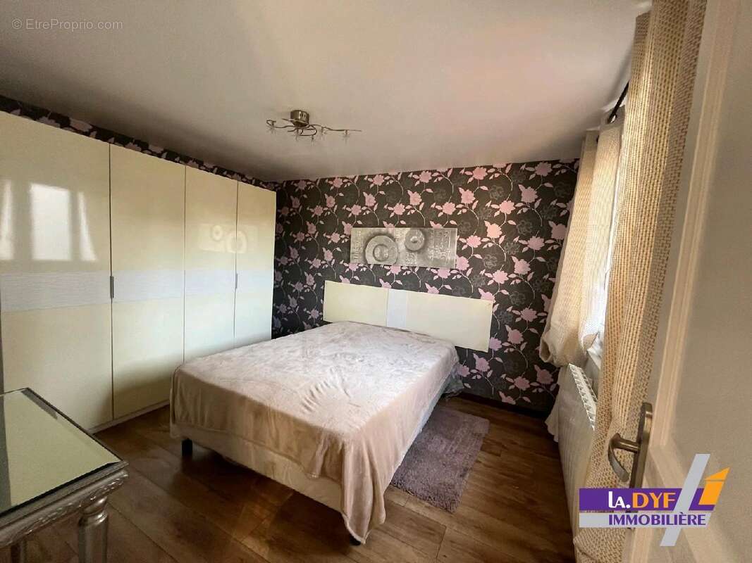 Maison à TREMBLAY-EN-FRANCE