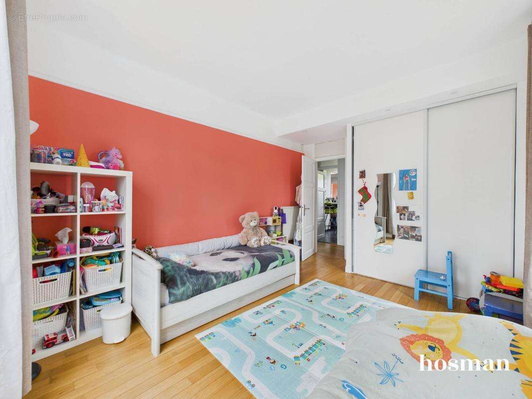 Appartement à SURESNES