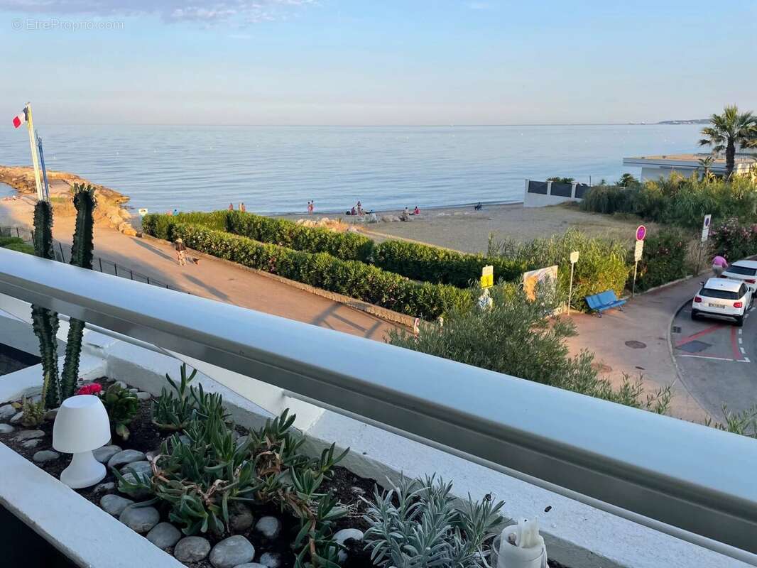 Appartement à VILLENEUVE-LOUBET