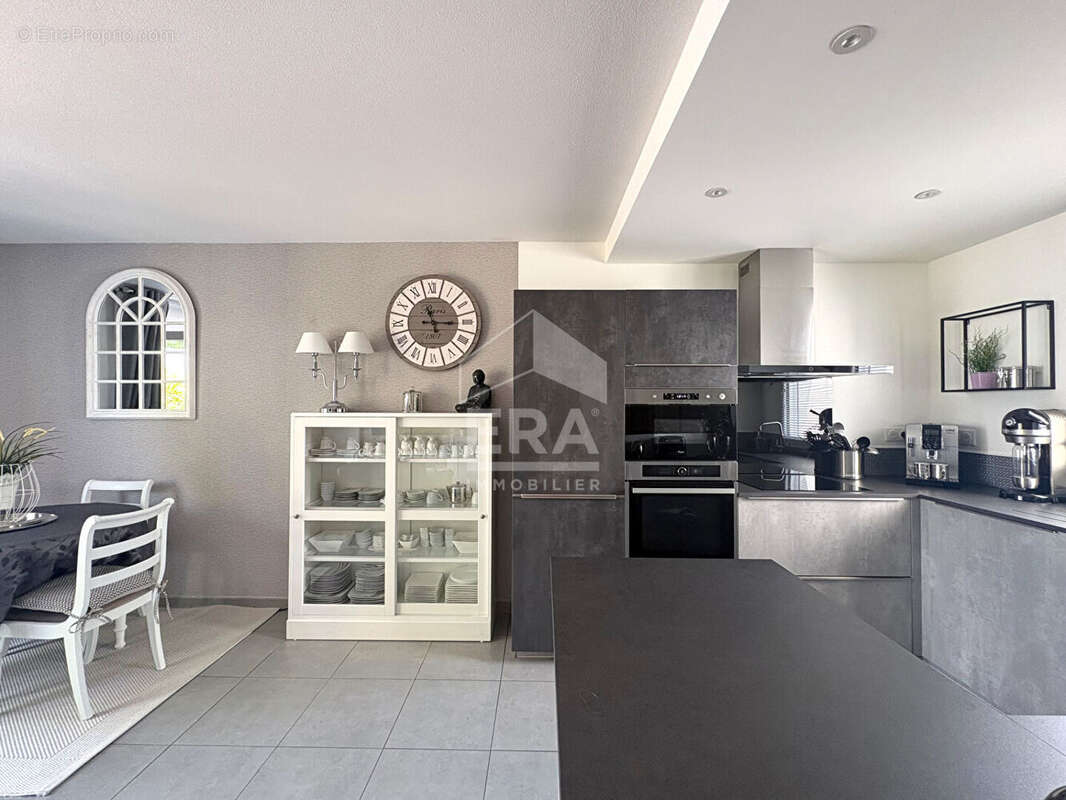 Belle maison recente, 3 chambres avec garage et jardin - photo 3