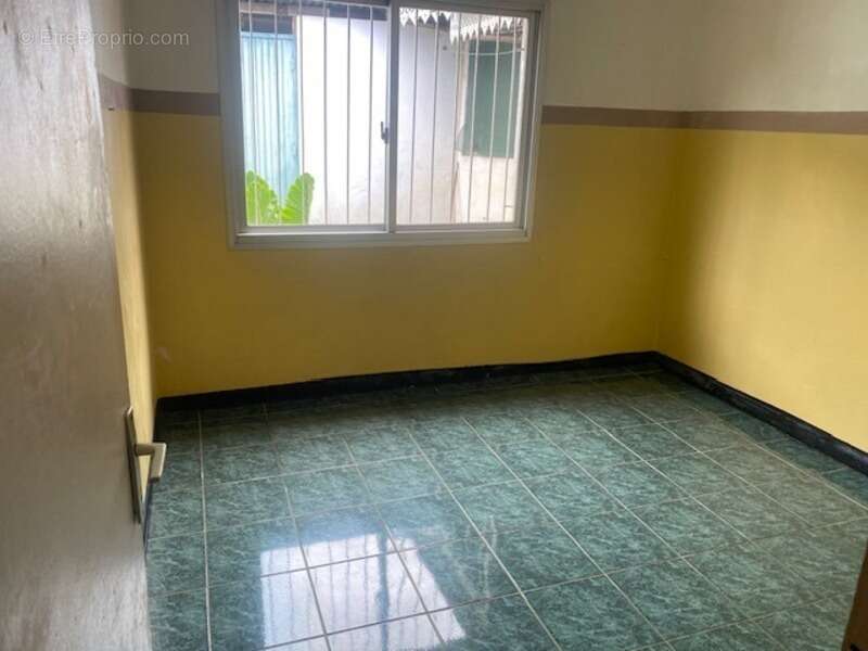 Maison à SAINT-DENIS