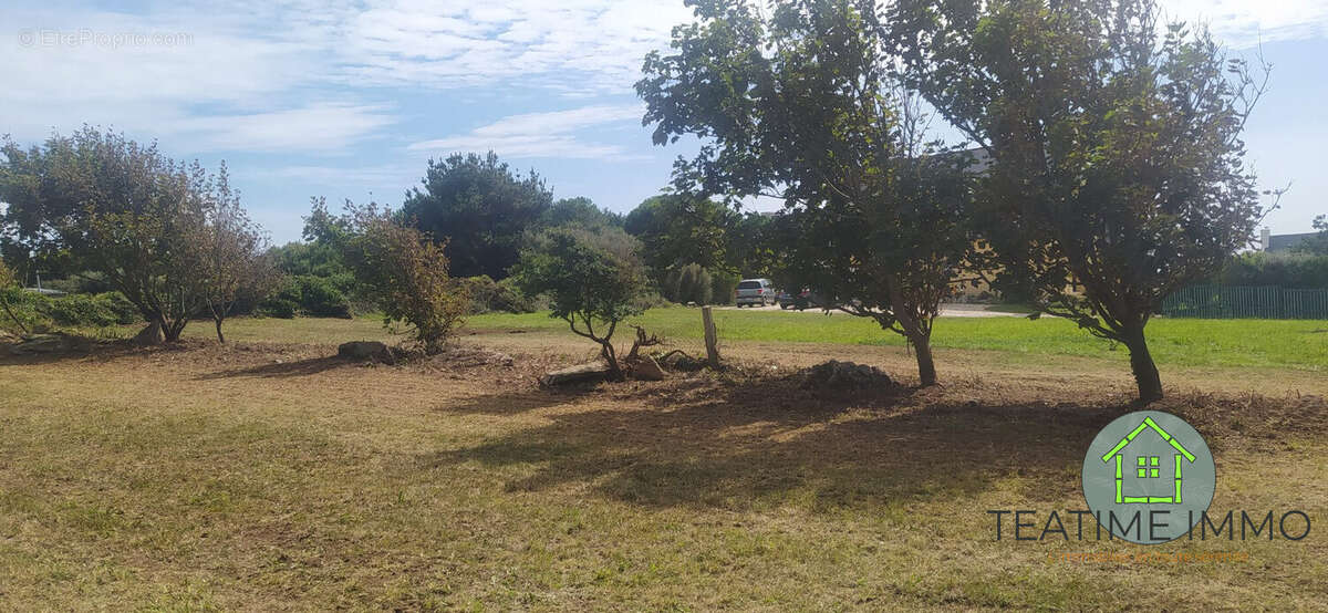 Terrain à PLOZEVET