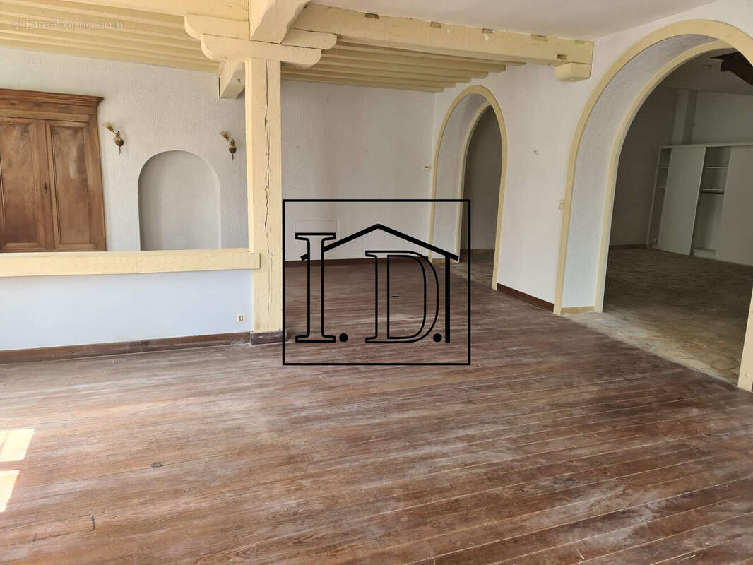 SALON/SEJOUR - Maison à LAUZUN