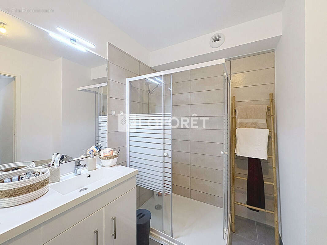 Porte d'espagne - t3 rez de jardin + parking - photo 9