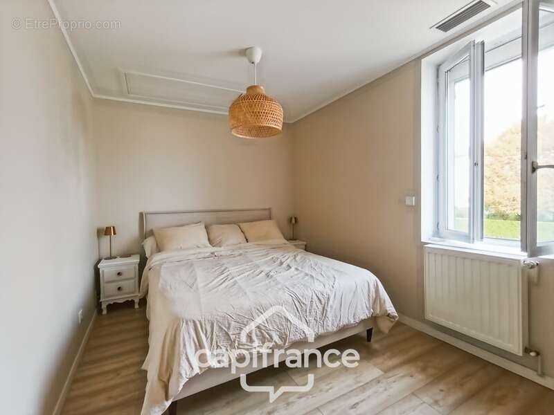 Maison à COLAYRAC-SAINT-CIRQ