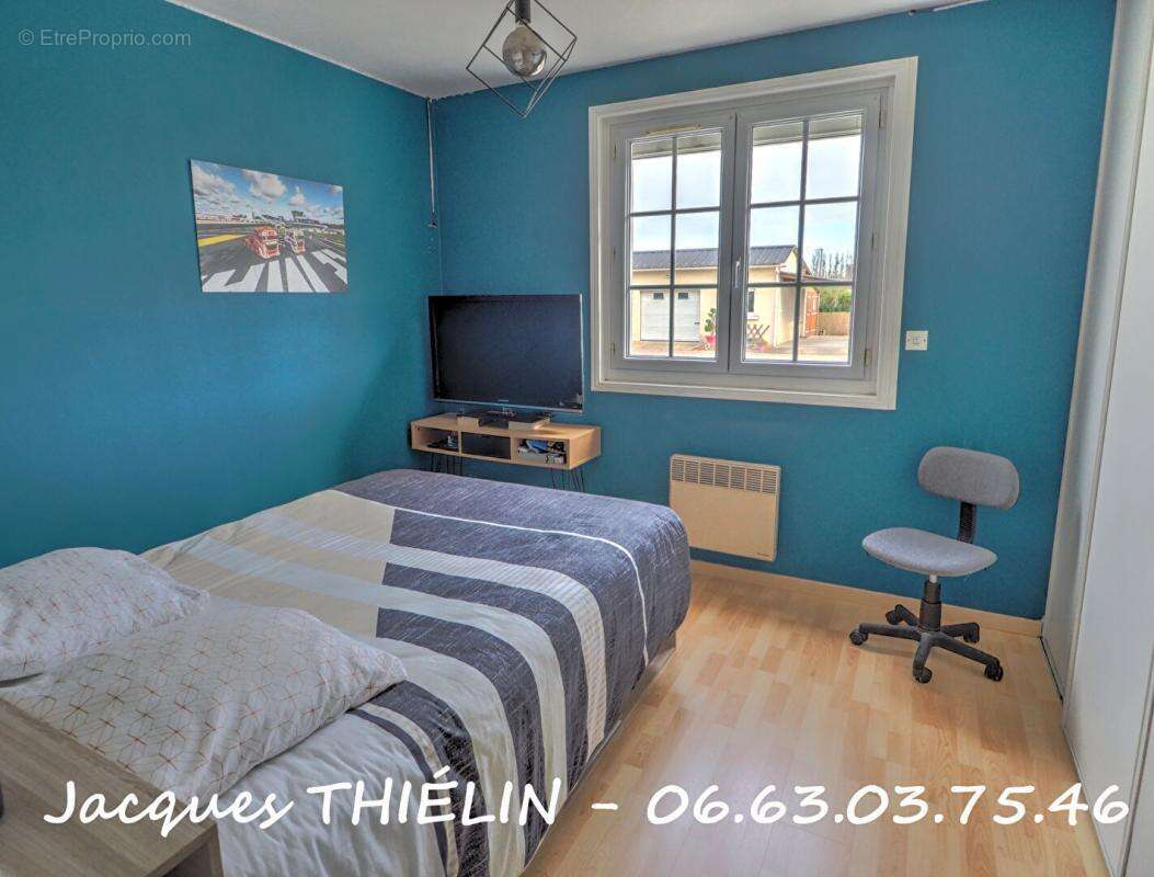 Maison à LONGUE-JUMELLES