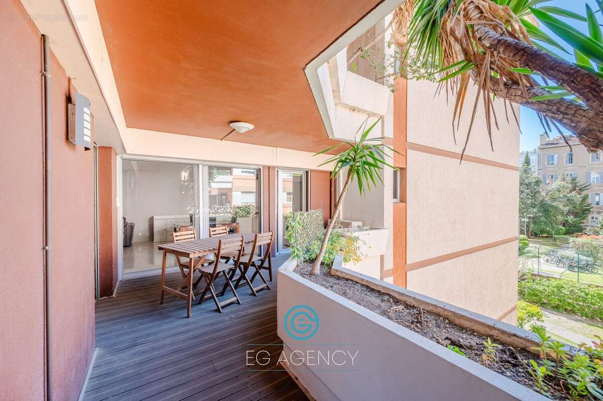 Appartement à MARSEILLE-8E