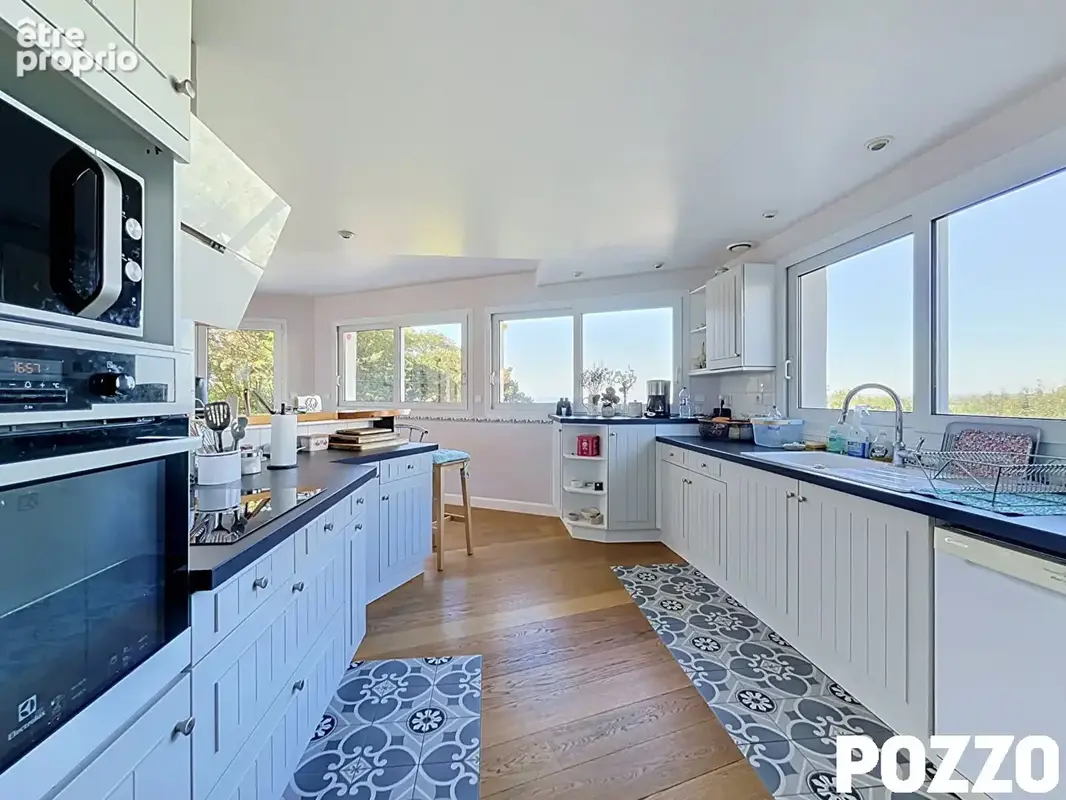 DONVILLE LES BAINS - Superbe maison de 182m² - Vue mer - Sous-sol complet de 112m² - photo 6