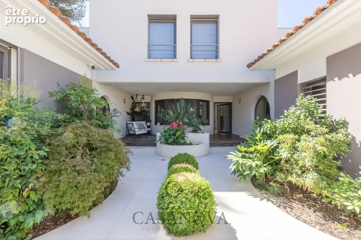 Co-exclusivité. Villa d'Exception au Cur d'un Domaine Prisé - photo 5