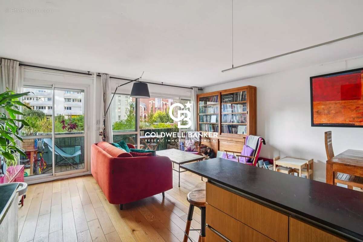 Appartement à PARIS-19E