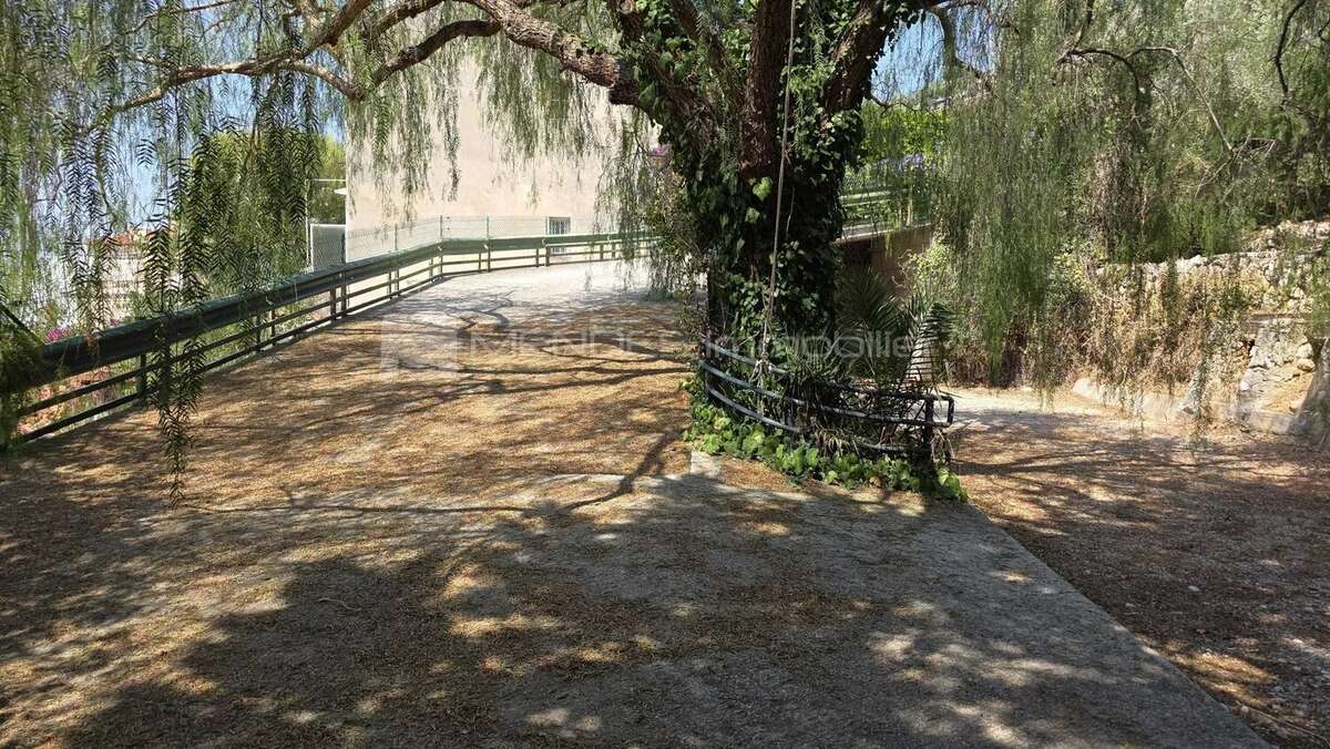Villa de charme a renover cap d'ail centre - photo 24