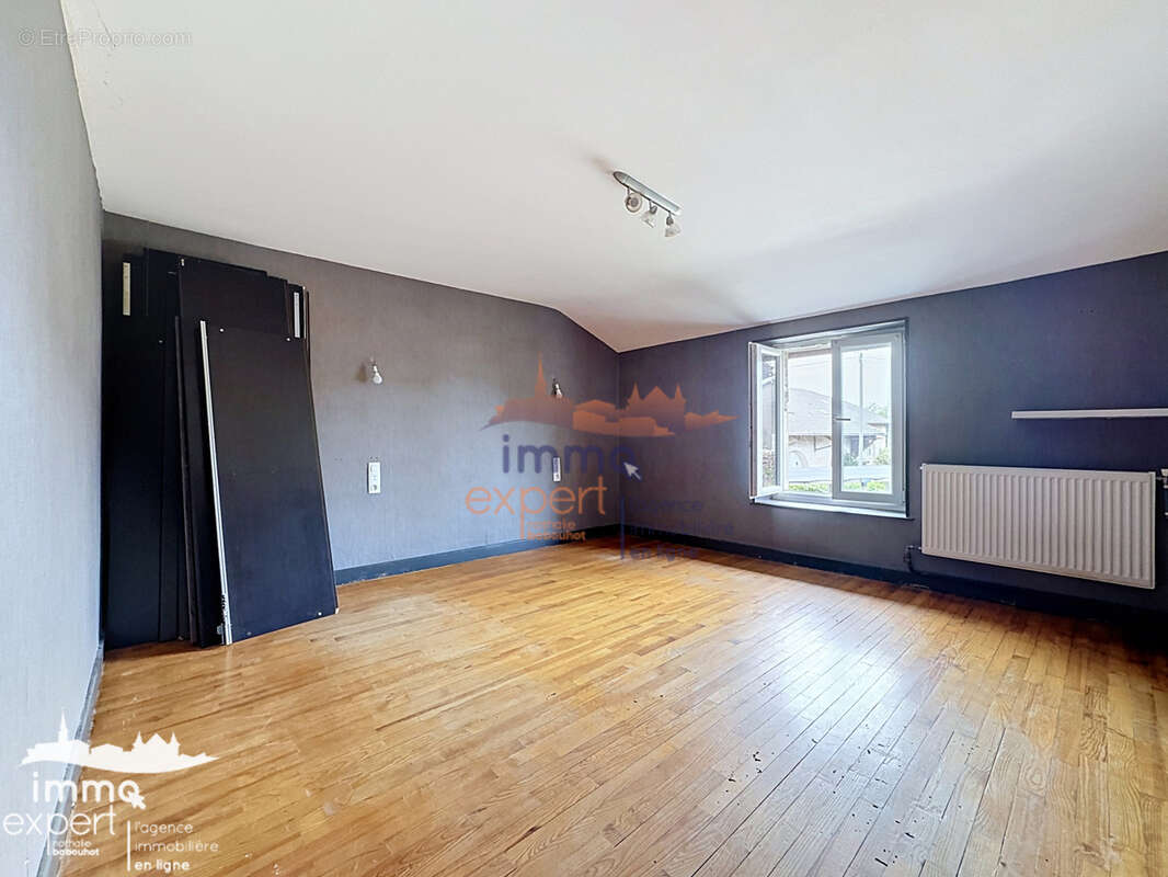 Maison de village à conforter, 7 pièces, 198 m2 - photo 9