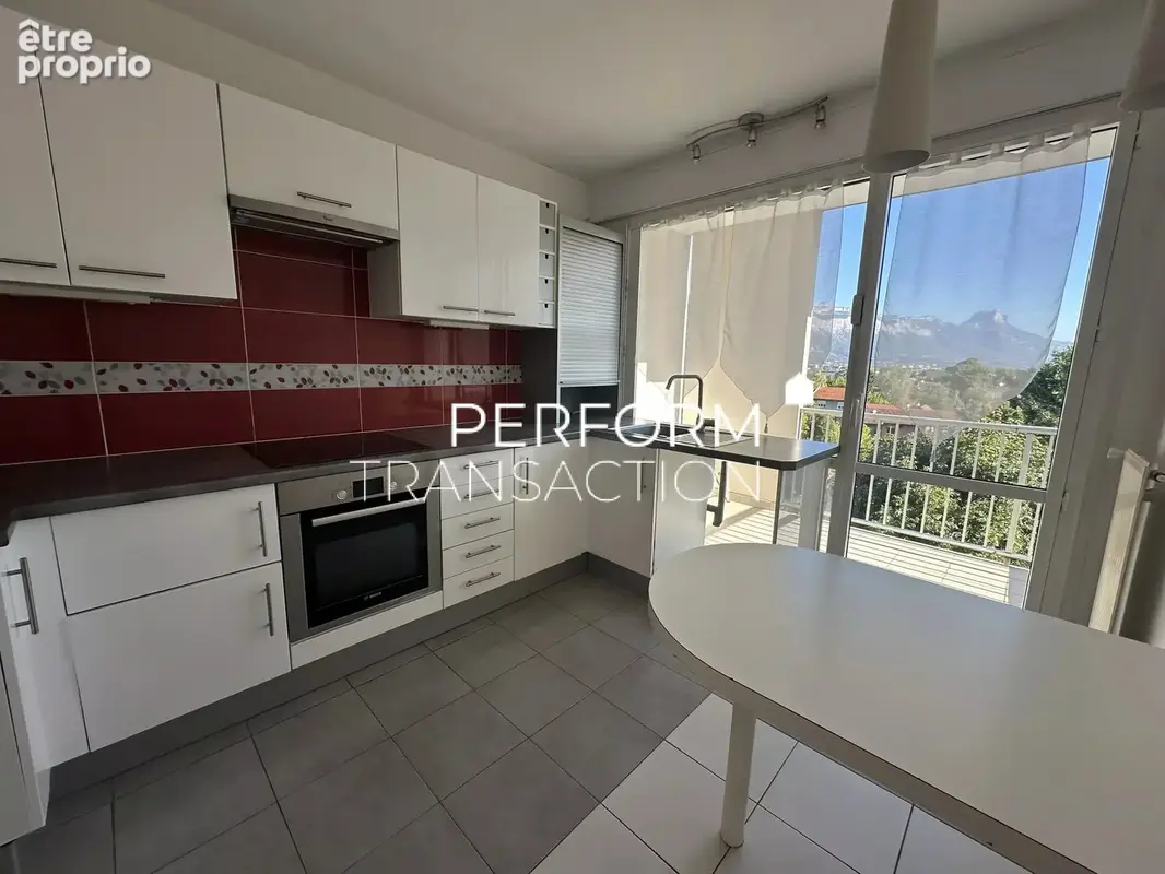Appartement T4 lumineux dernier étage vue panoranique - photo 5