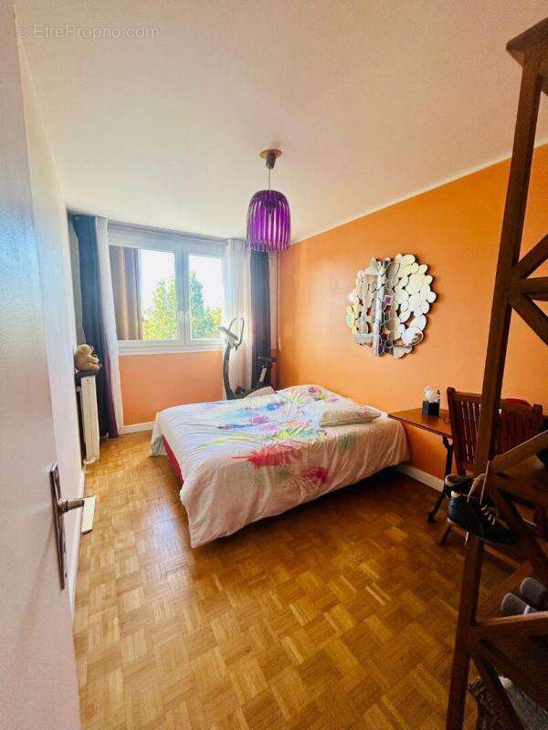 Appartement à BEAUCHAMP