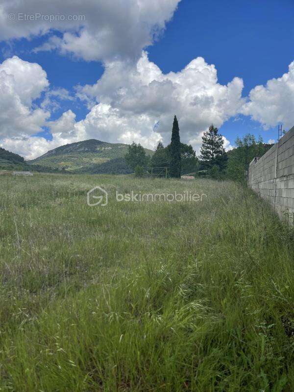 Terrain à PIERRELONGUE