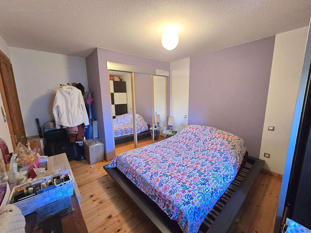 Appartement à FRASNE