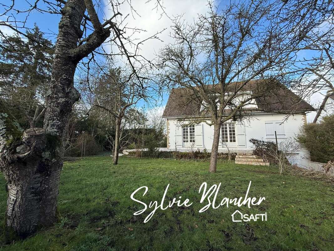 Photo 4 - Maison à FONTAINE-ETOUPEFOUR