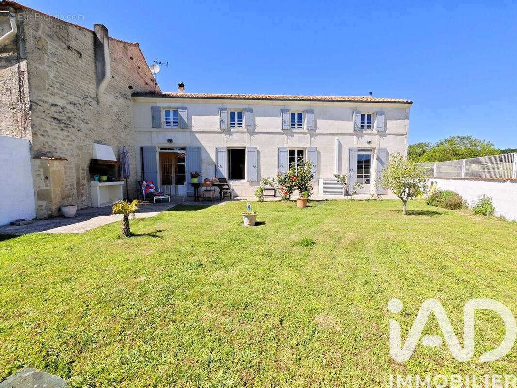 Photo 1 - Maison à AULNAY