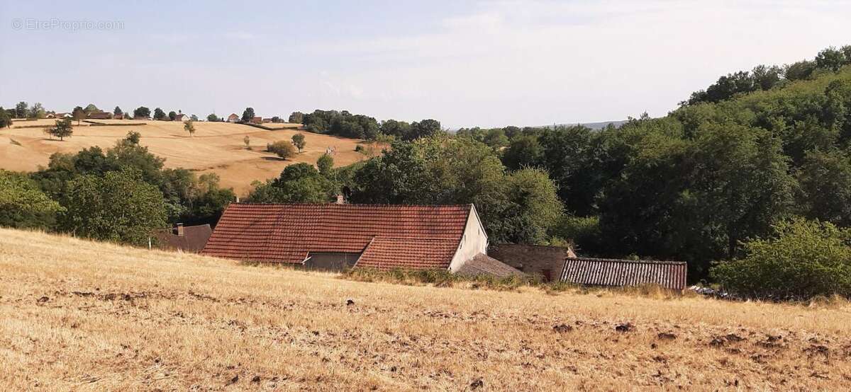 Fermette a rénover avec ses dépendances, sur 2,7 ha de terrain dans cadre bucolique - photo 34