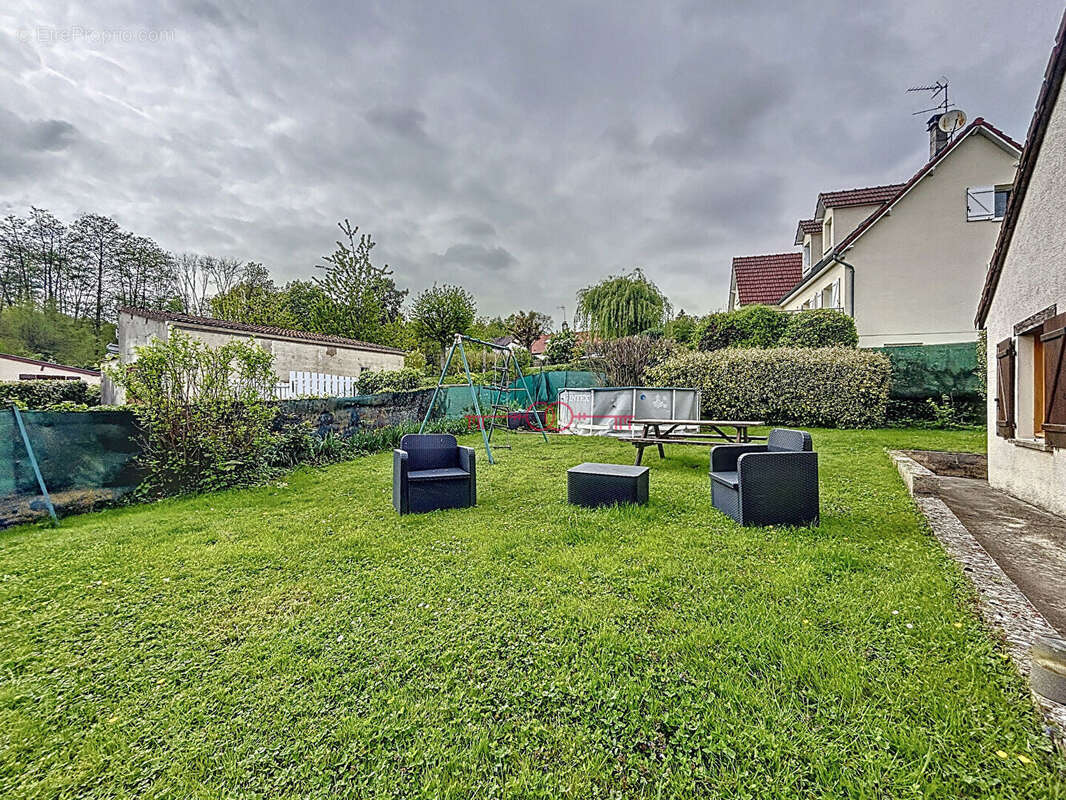 Maison à VILLE-EN-SELVE