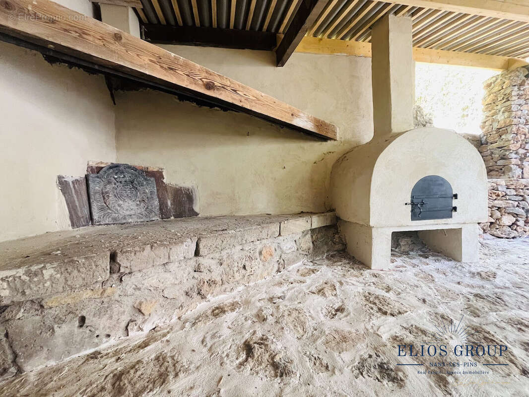 Maison à NANS-LES-PINS
