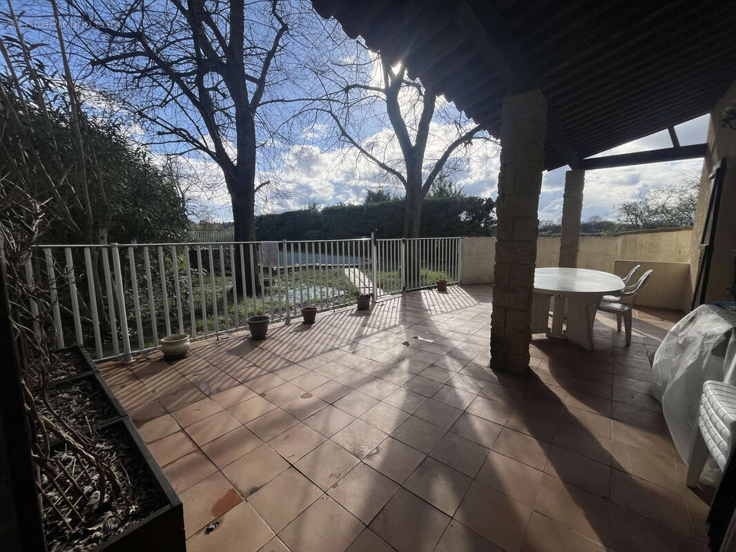 Maison à SAINT-QUENTIN-LA-POTERIE