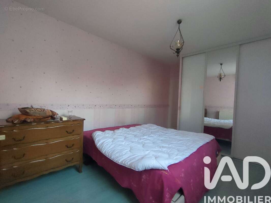 Photo 6 - Maison à LA RIVIERE-DE-CORPS