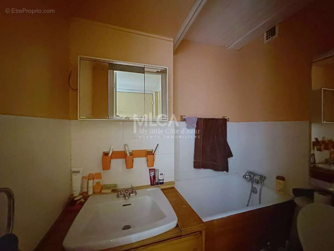 Appartement à SAINT-ETIENNE-DE-TINEE