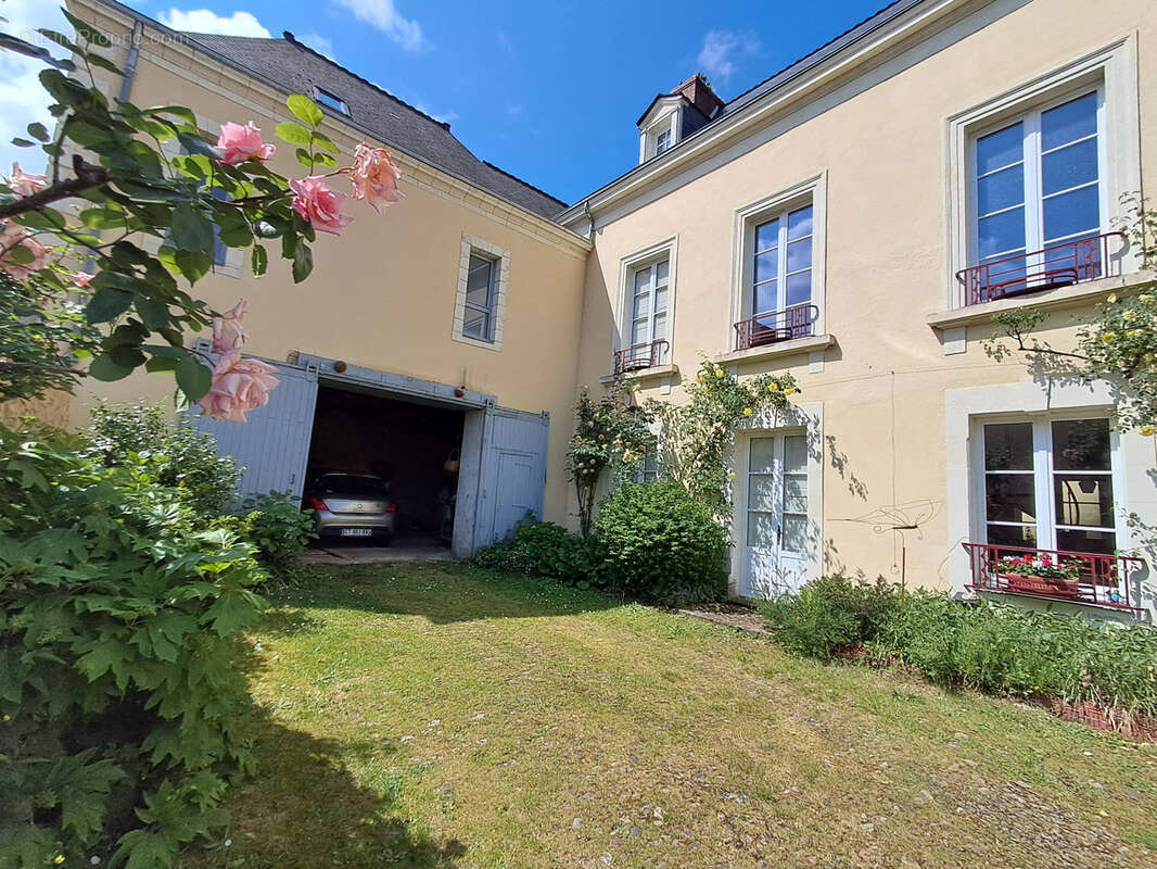 Maison à CHATEAU-GONTIER
