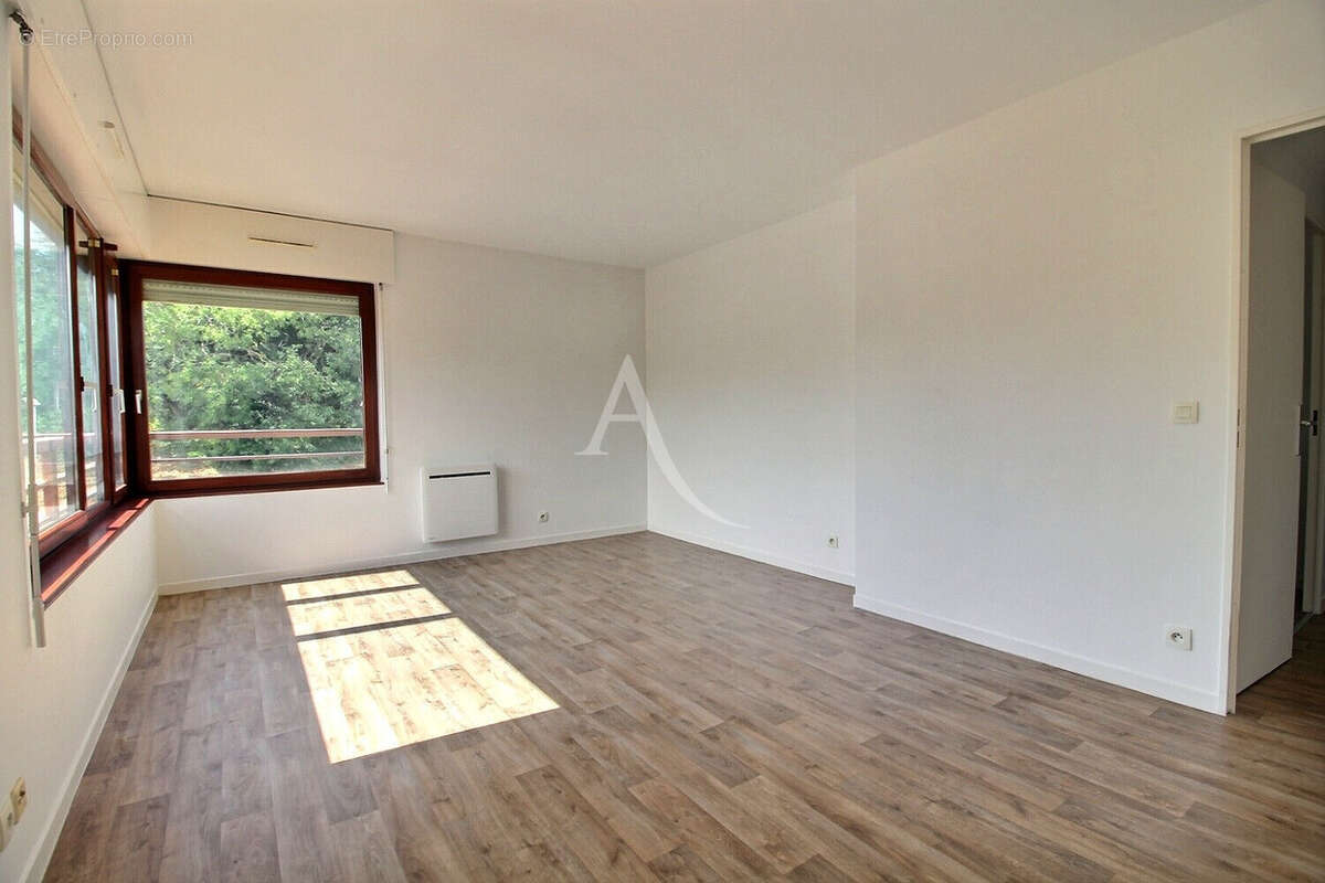 Appartement Maurepas 2 pièces  de 51 m2 avec parking sous-sol - photo 2