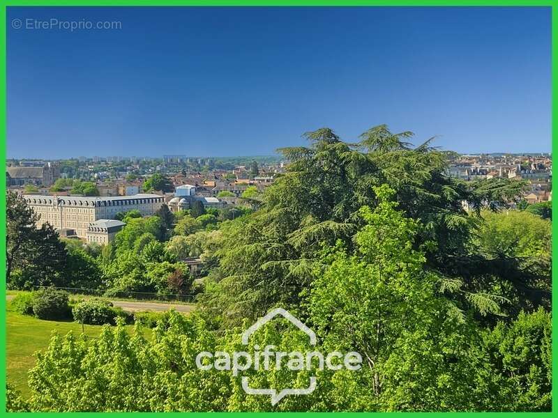 Appartement DE 104 m² à vendre 5 pièces POITIERS (86), rénovation de qualité - photo 2
