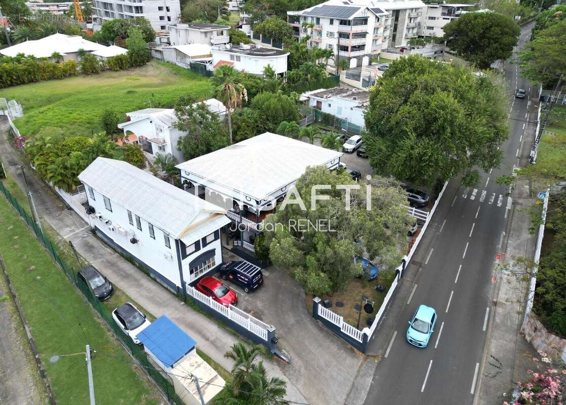 Photo 4 - Commerce à FORT-DE-FRANCE