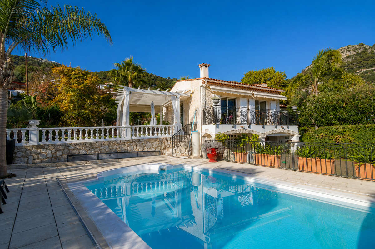 Maison à BEAUSOLEIL