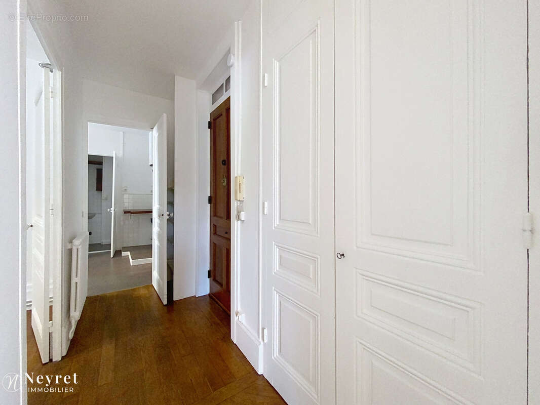 Appartement à SAINT-ETIENNE