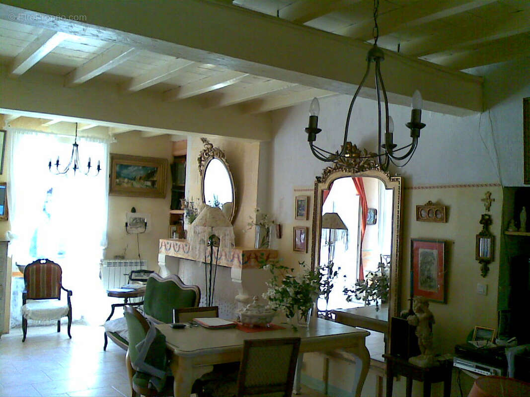 Maison à VILLEMAGNE