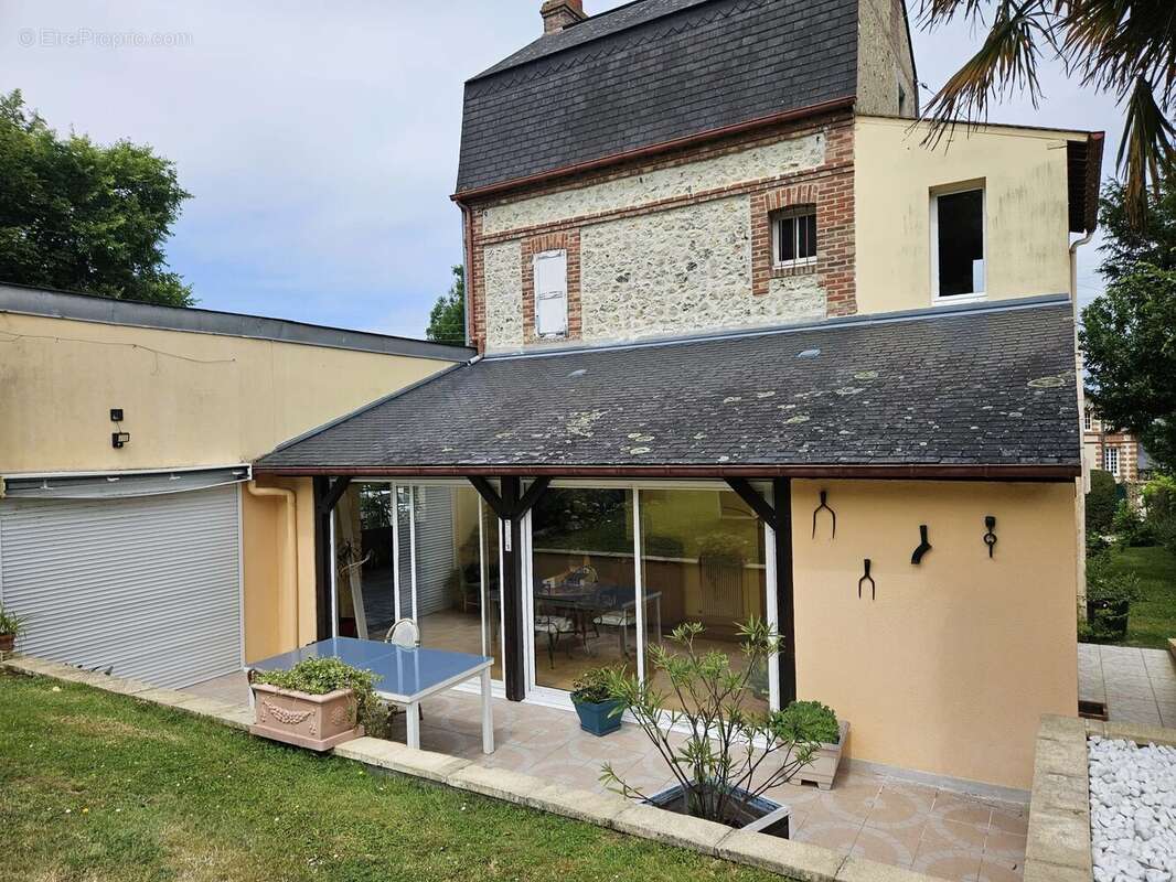 Maison à VILLERVILLE